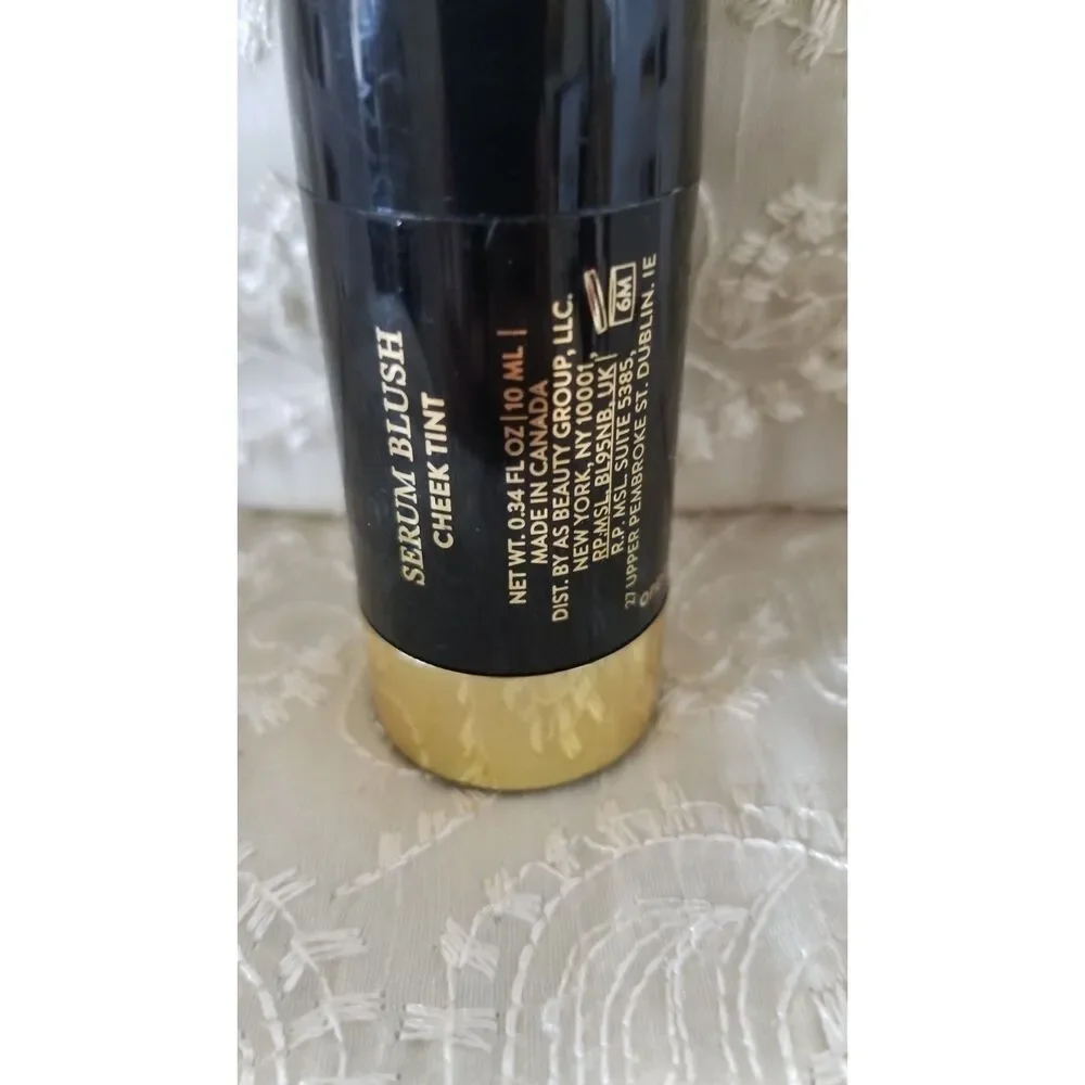 The Laura Geller Serum Blush Cheek Tint